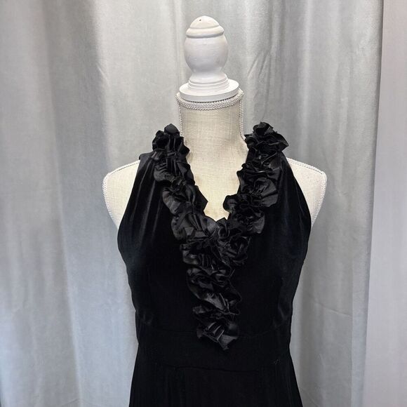 Dress Barn Collection Black Velvet Dress Sz 6 Sleeveless Ruffle V Neck Cocktail - Picture 4 of 11